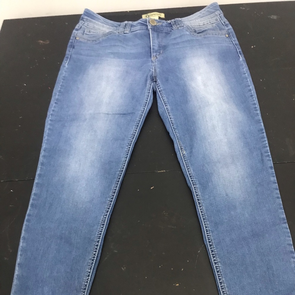 Democracy jeans